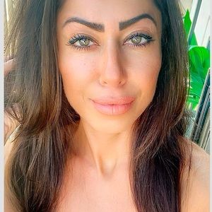 Meet your Posher, Niki